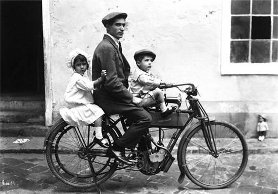 Sin título por Gómez Miralles, Manuel